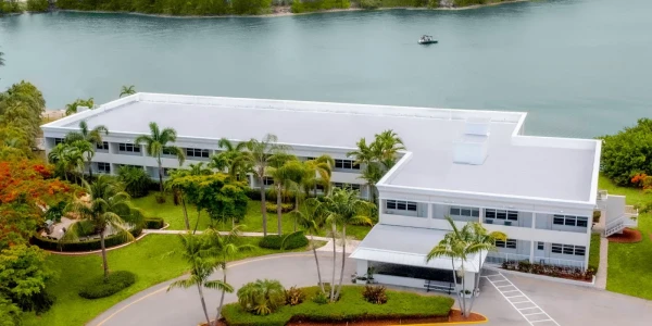 Zinnia Healing at Deerfield Beach - Crystal Lake Healing