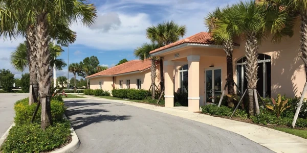 Holistix Treatment Centers - We Level Up Lake Worth